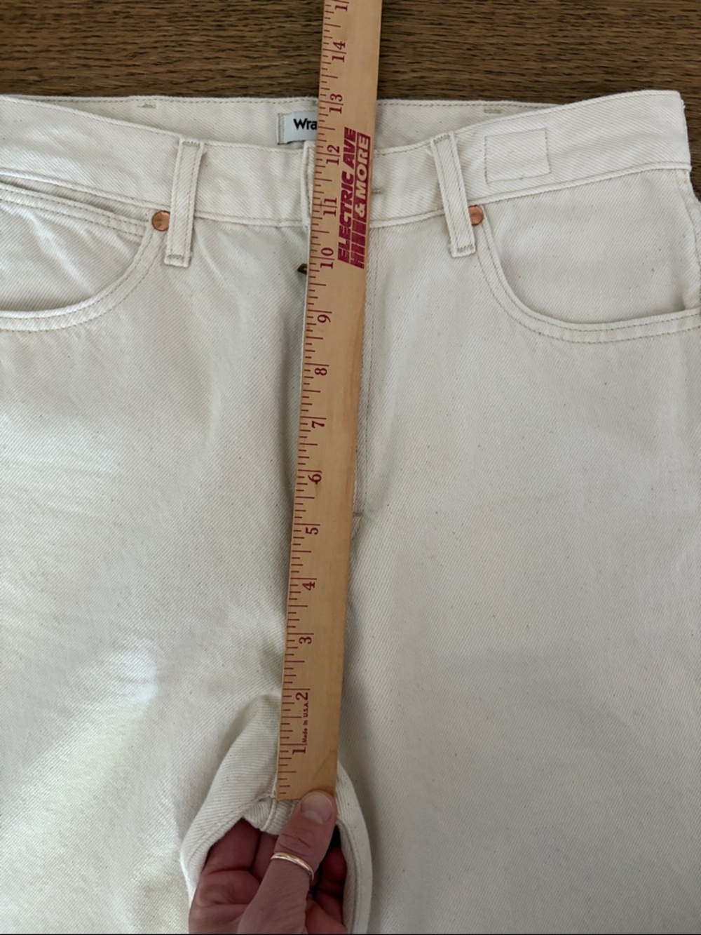 Like-new Wrangler 29 Jeans Wild West 603 High Rise Straight Earthwash in Natural - Picture 5 of 10
